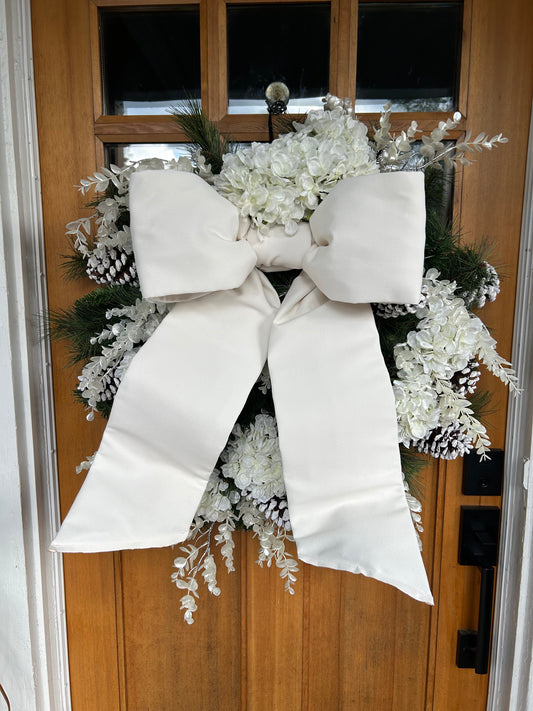 Holiday Heritage 12-Inch Two Loop White Outdura Bow