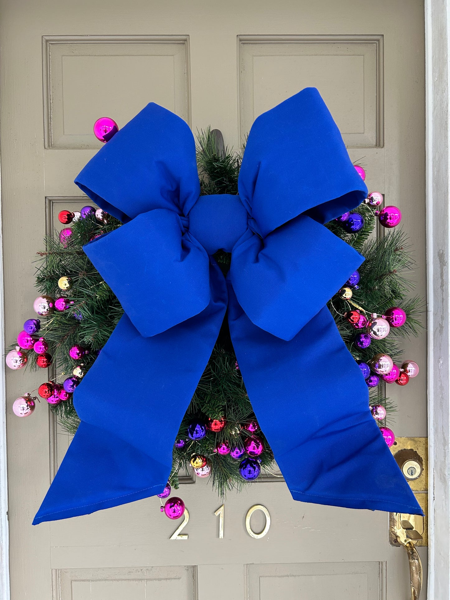 Holiday Heritage 18-Inch Four Loop Royal Blue Outdura Bow