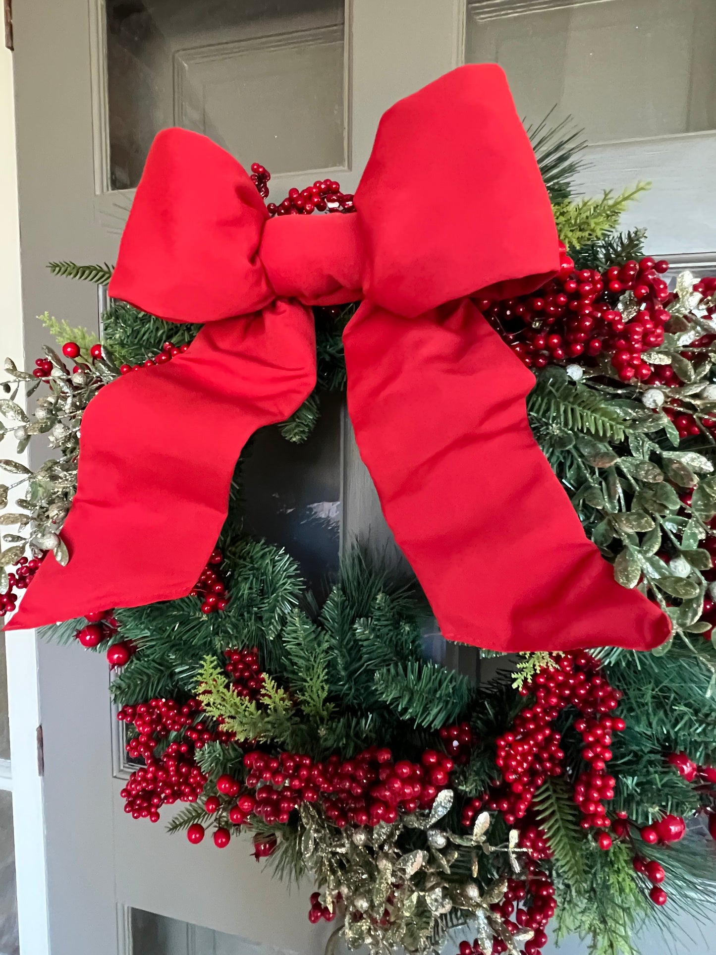 Holiday Heritage 12-Inch Two Loop Red Outdura Bow