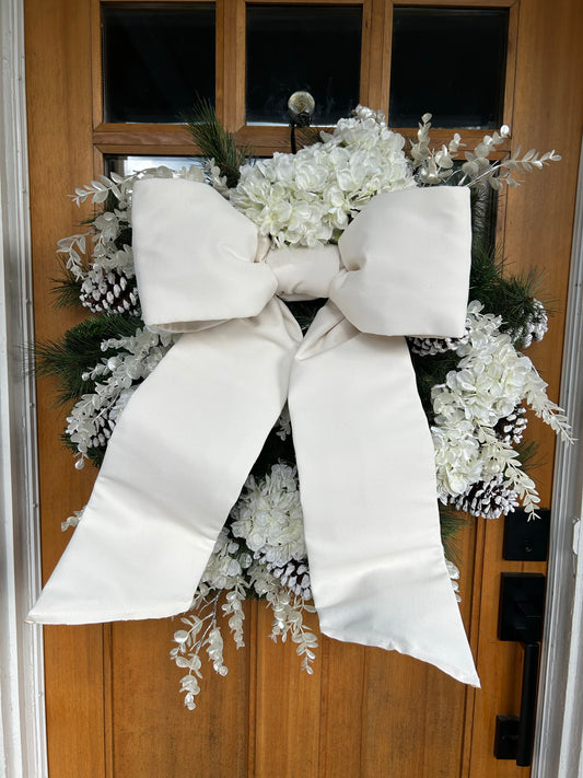 Holiday Heritage 18-Inch Two Loop White Outdura Bow